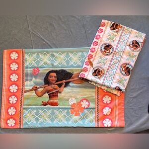 Disney Moana Pillowcase, Fitted Sheet & Decals for the Wall Set NWOT